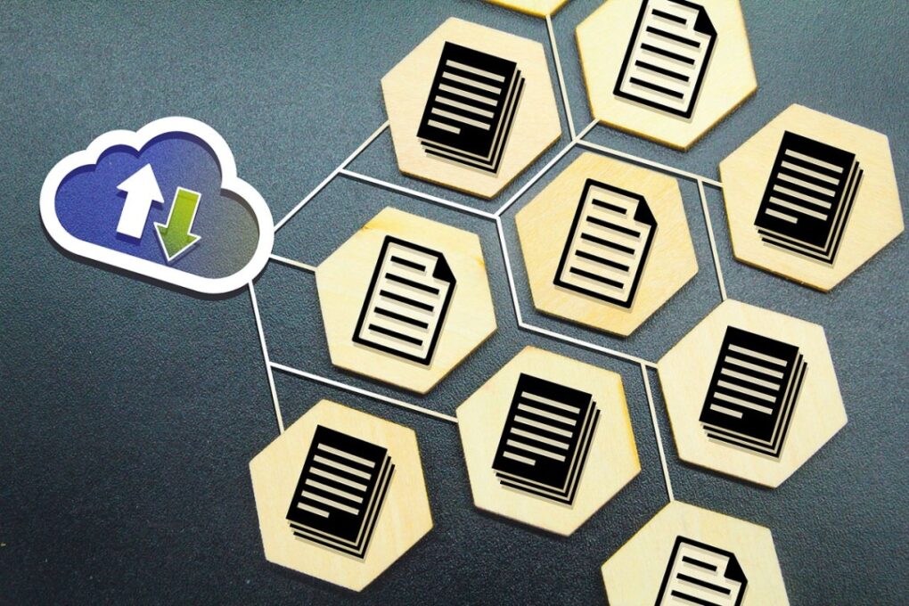 Guía paso a paso para crear una sala en Tinychat y chatear en grupo 21 Compartir archivos y enlaces