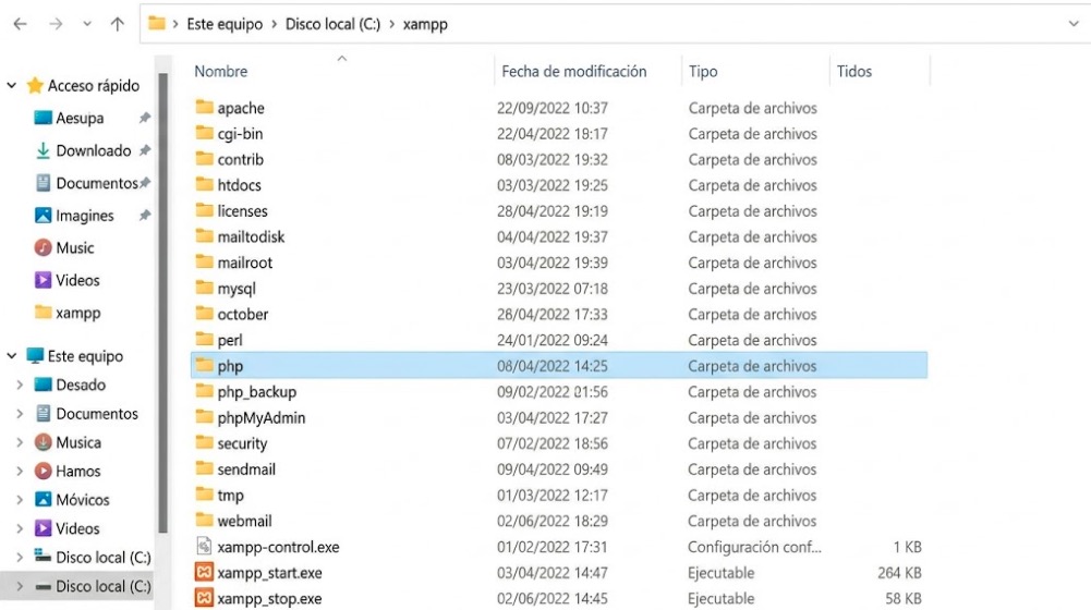 Carpeta php actualizada y copia de seguridad en el directorio de XAMPP